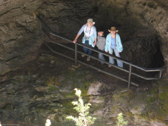 Girls at Lower Johnston Falls